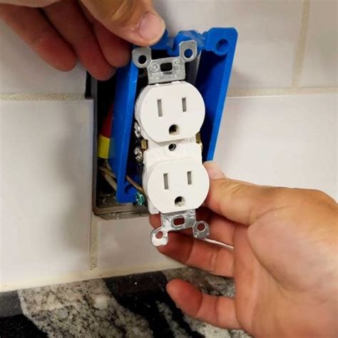 electrical box extender doesn t fit|How To Use an Electrical Box Extender .